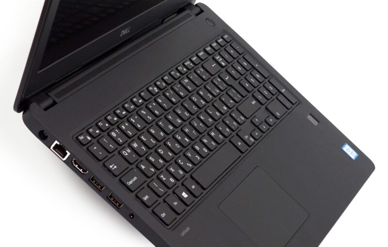 Dell Latitude 3580 Laptop Intel Core i5-6200U 8GB Ram 128GB SSD 15.6" Screen Webcam Windows 10 - Image 4